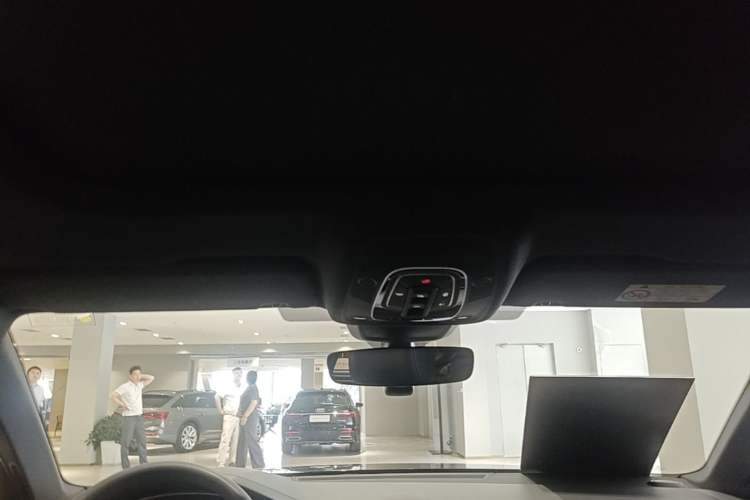 Used Audi A6L 2025 45 TFSI quattro Prestige Dynamic Edition Headliner