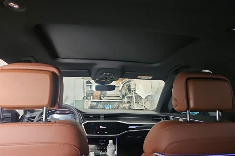 Used Audi A6L 2025 Restyled 45 TFSI quattro Prestige Dynamic Edition Headliner