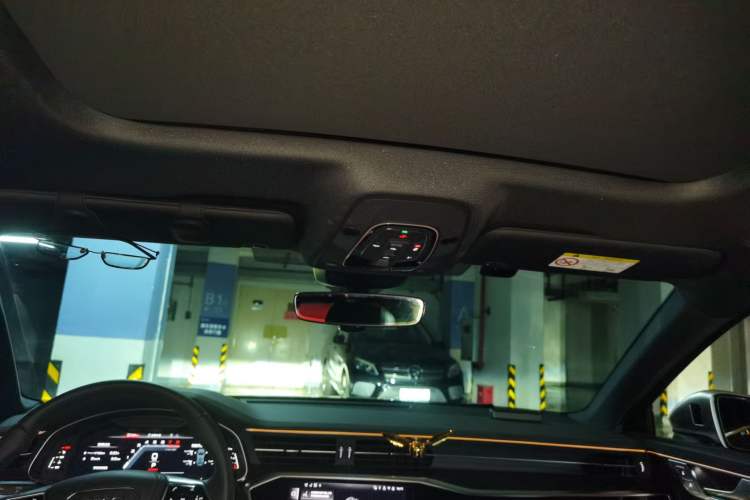 Used Audi A6L 2025 Updated 55 TFSI quattro Prestige Dynamic Edition Headliner