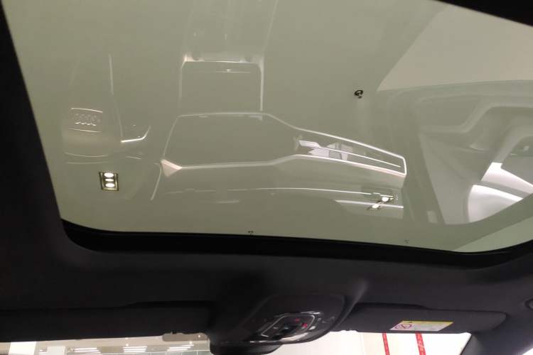Used Audi A6L 2025 45 TFSI Prestige Dynamic Edition Headliner