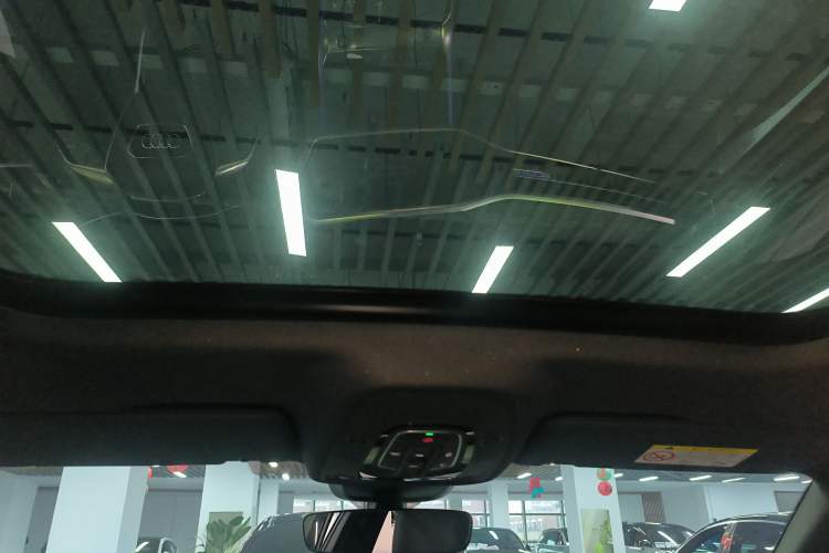 Used Audi A6L 2025 Restyled 45 TFSI quattro Prestige Dynamic Edition Headliner