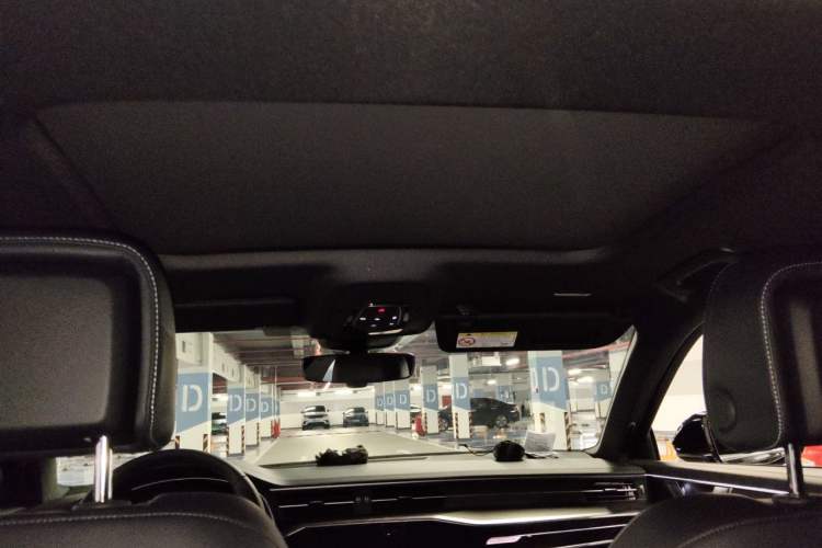 Used Audi A6L 2025 55 TFSI quattro Prestige Dynamic Edition Headliner