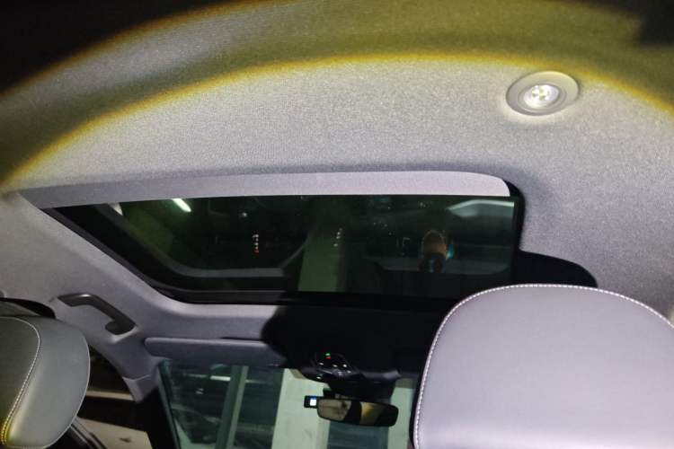 Used Audi A6L 2025 40 TFSI Luxury Dynamic Edition Headliner