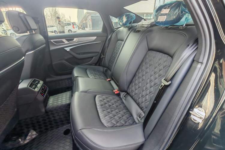 Used Audi A6L 2025 45 TFSI Prestige Dynamic Edition Interior 10