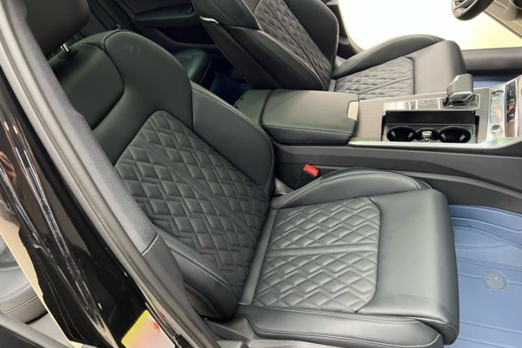 Used Audi A6L 2025 45 TFSI quattro Prestige Dynamic Edition Interior 11