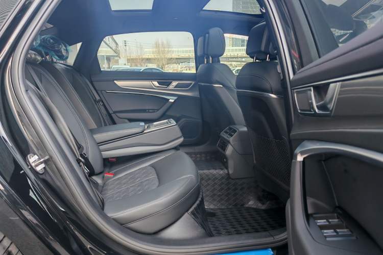 Used Audi A6L 2025 45 TFSI Prestige Dynamic Edition Interior 13