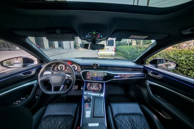 Used Audi A6L 2025 45 TFSI quattro Prestige Dynamic Edition + Premium Package Interior 2