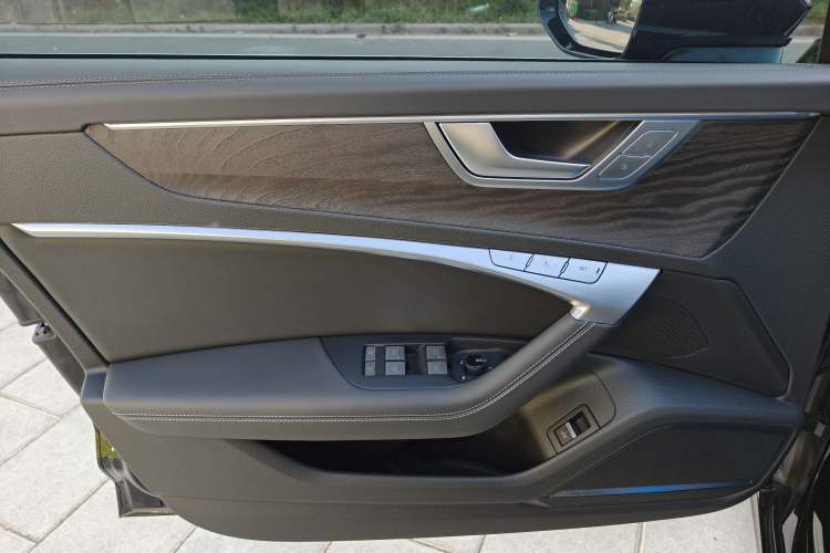 Used Audi A6L 2025 Updated 55 TFSI quattro Prestige Dynamic Edition Interior 2
