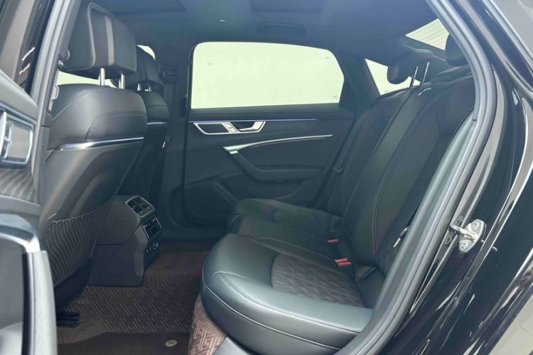 Used Audi A6L 2025 Restyled 45 TFSI quattro Prestige Dynamic Edition Interior 3