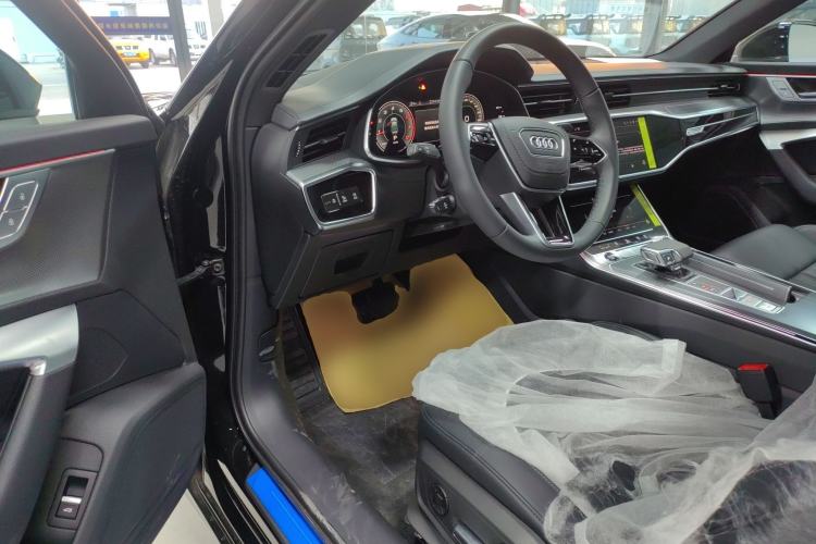 Used Audi A6L 2025 Revised 40 TFSI Luxury Dynamic Edition Interior 3