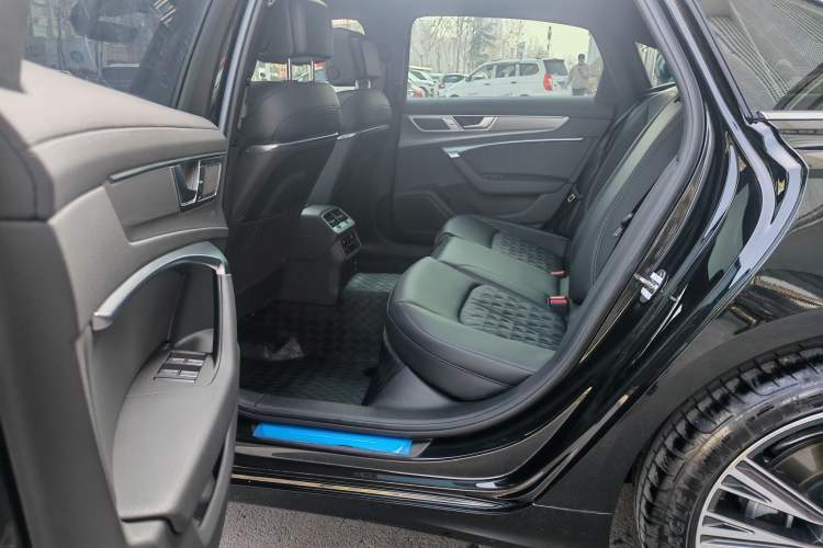 Used Audi A6L 2025 45 TFSI Prestige Dynamic Edition Interior 8