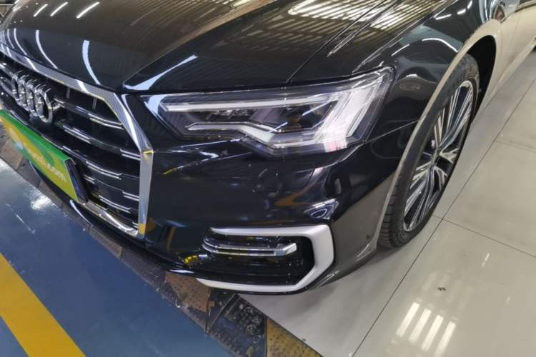 Used Audi A6L 2025 Updated 55 TFSI quattro Prestige Dynamic Edition Left Front Headlight