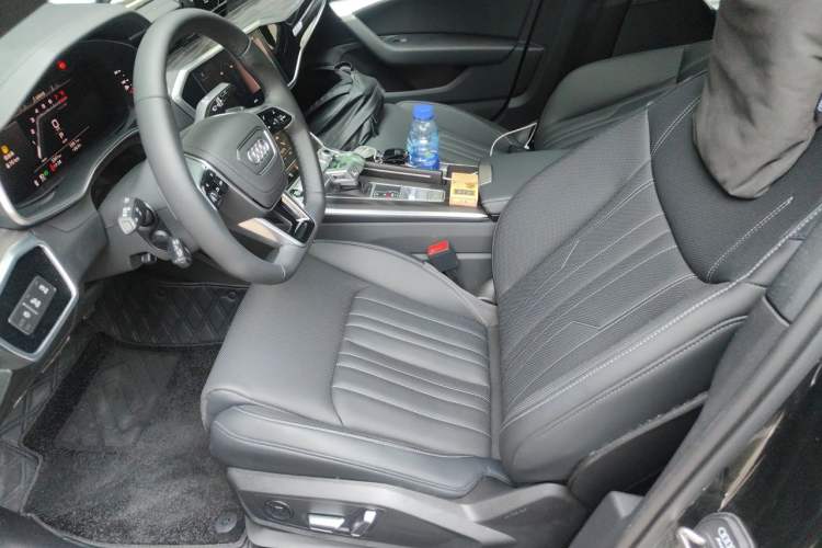 Used Audi A6L 2025 45 TFSI quattro Prestige Dynamic Edition Left Front Seat