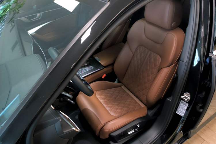 Used Audi A6L 2025 45 TFSI quattro Prestige Dynamic Edition Left Front Seat