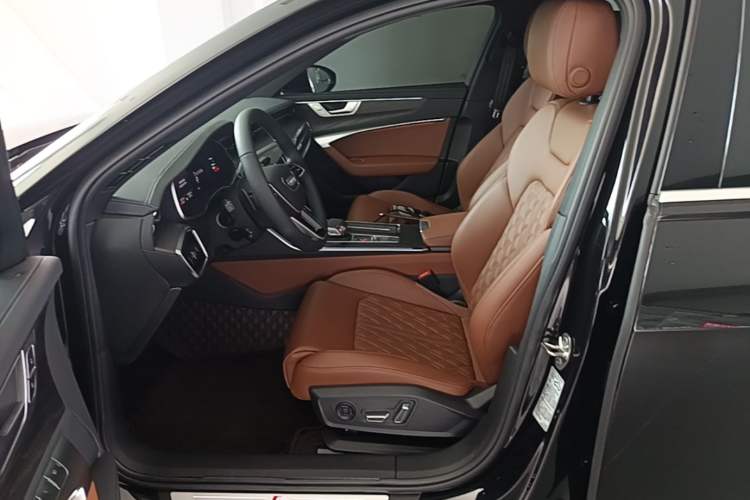 Used Audi A6L 2025 Restyled 45 TFSI quattro Prestige Dynamic Edition Left Front Seat