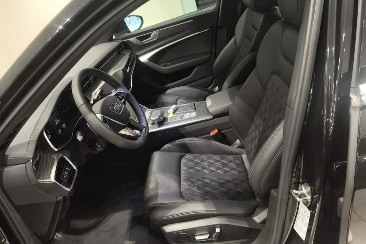 Used Audi A6L 2025 Restyled 45 TFSI quattro Prestige Dynamic Edition Left Front Seat