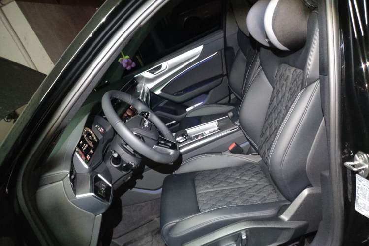 Used Audi A6L 2025 45 TFSI Prestige Dynamic Edition Left Front Seat