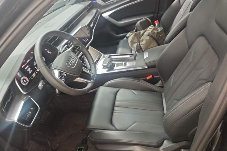 Used Audi A6L 2025 Revised 40 TFSI Luxury Dynamic Edition Left Front Seat