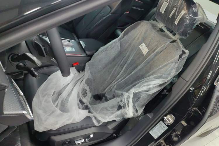 Used Audi A6L 2025 Revised 40 TFSI Luxury Dynamic Edition Left Front Seat