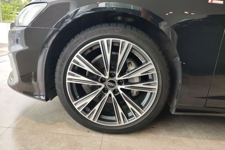 Used Audi A6L 2025 Revised 45 TFSI Prestige Dynamic Edition Left Front Wheel Hub
