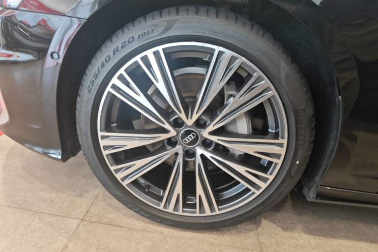 Used Audi A6L 2025 Revised 45 TFSI Prestige Dynamic Edition Left Front Wheel Hub