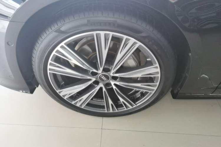 Used Audi A6L 2025 Revised 45 TFSI Prestige Dynamic Edition Left Front Wheel Hub