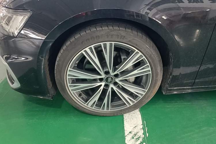 Used Audi A6L 2025 Revised 45 TFSI Prestige Dynamic Edition Left Front Wheel Hub