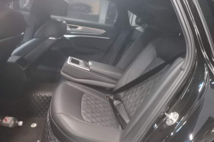 Used Audi A6L 2025 Revised 45 TFSI Prestige Dynamic Edition Left Rear Seat
