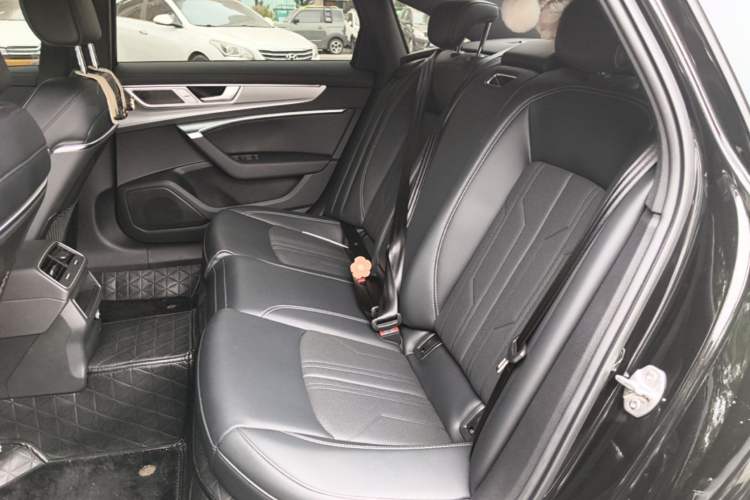 Used Audi A6L 2025 40 TFSI Luxury Dynamic Edition Left Rear Seat