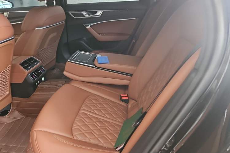 Used Audi A6L 2025 Restyled 45 TFSI quattro Prestige Dynamic Edition Left Rear Seat