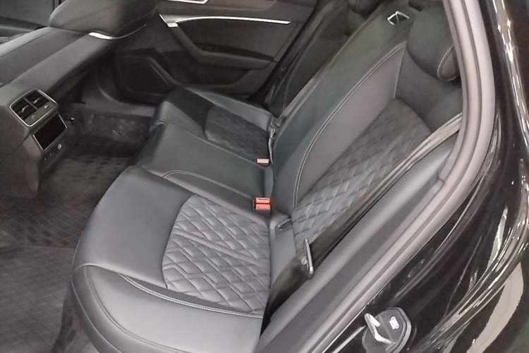 Used Audi A6L 2025 Restyled 45 TFSI quattro Prestige Dynamic Edition Left Rear Seat