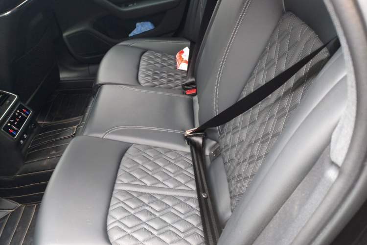 Used Audi A6L 2025 Restyled 45 TFSI quattro Prestige Dynamic Edition Left Rear Seat