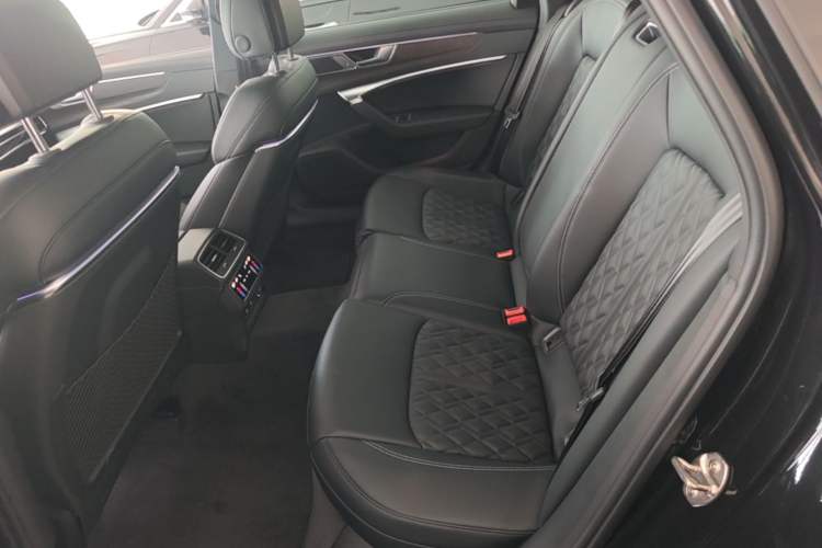 Used Audi A6L 2025 45 TFSI quattro Prestige Dynamic Edition Left Rear Seat