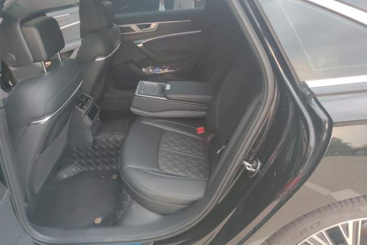 Used Audi A6L 2025 Restyled 45 TFSI quattro Prestige Dynamic Edition Left Rear Seat