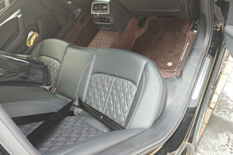 Used Audi A6L 2025 Restyled 45 TFSI quattro Prestige Dynamic Edition Left Rear Seat