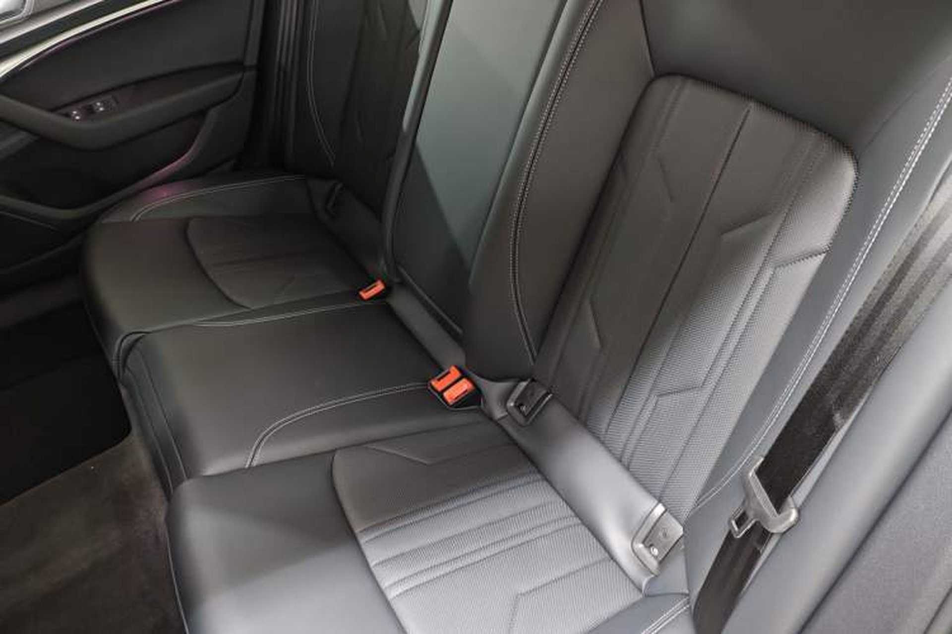 Used Audi A6L 2025 Revised 40 TFSI Luxury Dynamic Edition Left Rear Seat