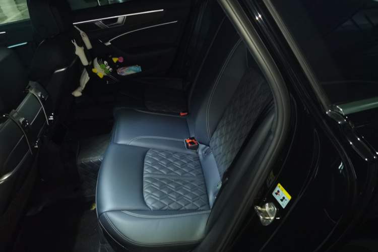 Used Audi A6L 2025 Updated 55 TFSI quattro Prestige Dynamic Edition Left Rear Seat