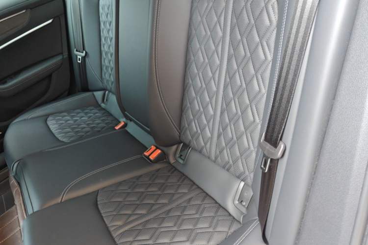 Used Audi A6L 2025 45 TFSI quattro Prestige Dynamic Edition Left Rear Seat
