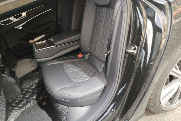 Used Audi A6L 2025 Restyled 45 TFSI quattro Prestige Dynamic Edition Left Rear Seat