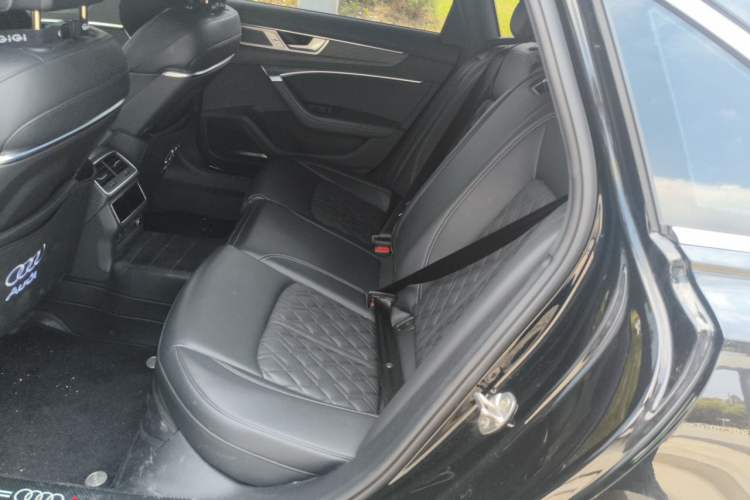 Used Audi A6L 2025 45 TFSI quattro Prestige Dynamic Edition + Premium Package Left Rear Seat
