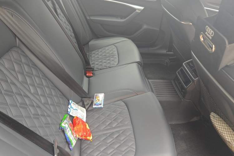 Used Audi A6L 2025 45 TFSI quattro Prestige Dynamic Edition Left Rear Seat