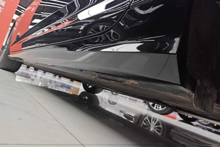 Used Audi A6L 2025 Updated 55 TFSI quattro Prestige Dynamic Edition Left Side Sill