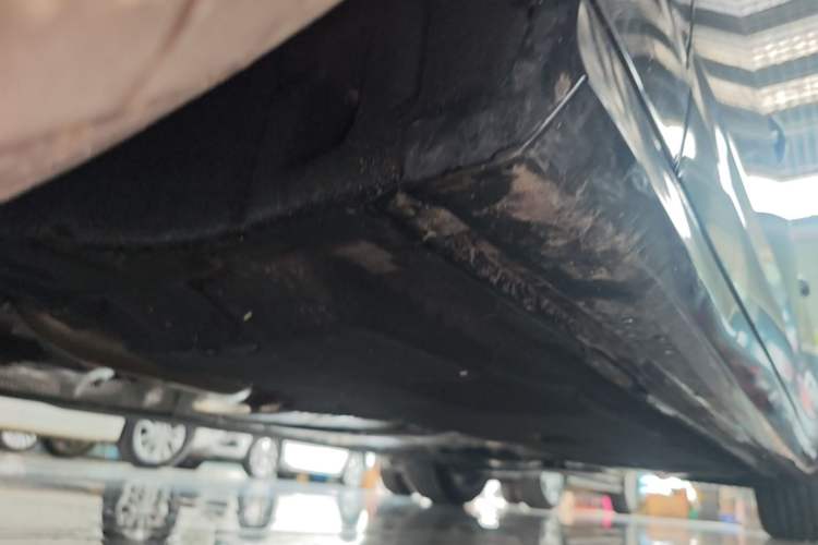 Used Audi A6L 2025 Revised 40 TFSI Luxury Dynamic Edition Left Side Sill