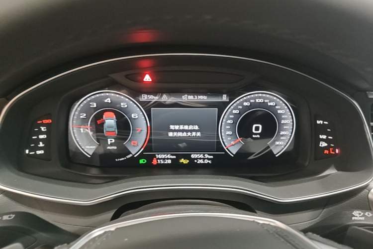 Used Audi A6L 2025 45 TFSI quattro Prestige Dynamic Edition Odometer Close Up