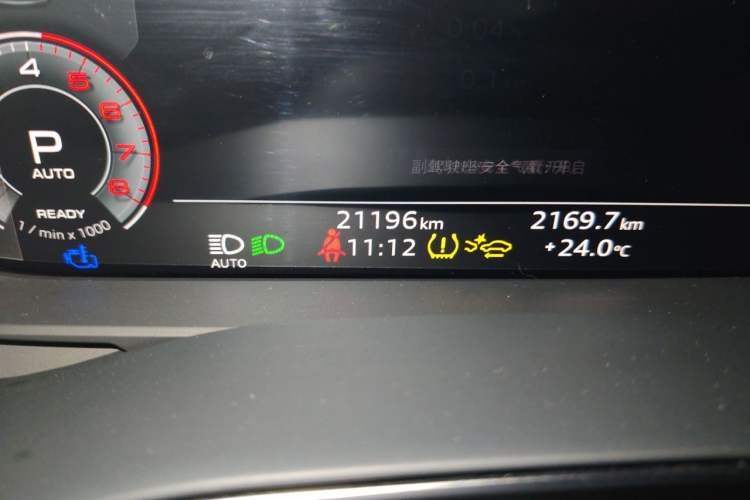 Used Audi A6L 2025 Updated 55 TFSI quattro Prestige Dynamic Edition Odometer Close Up