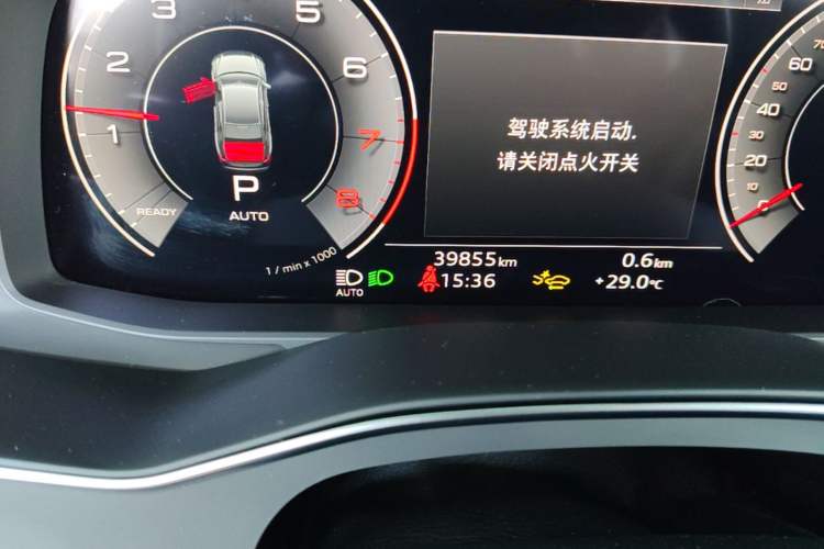 Used Audi A6L 2025 45 TFSI quattro Prestige Dynamic Edition Odometer Close Up