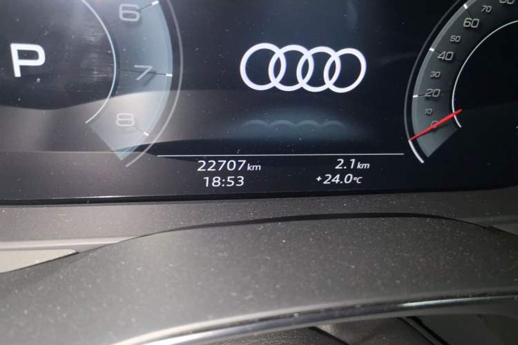 Used Audi A6L 2025 45 TFSI Prestige Dynamic Edition Odometer Close Up