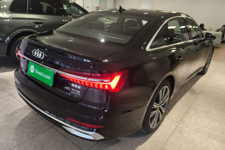 Used Audi A6L 2025 Restyled 45 TFSI quattro Prestige Dynamic Edition Rear Right 45 Deg