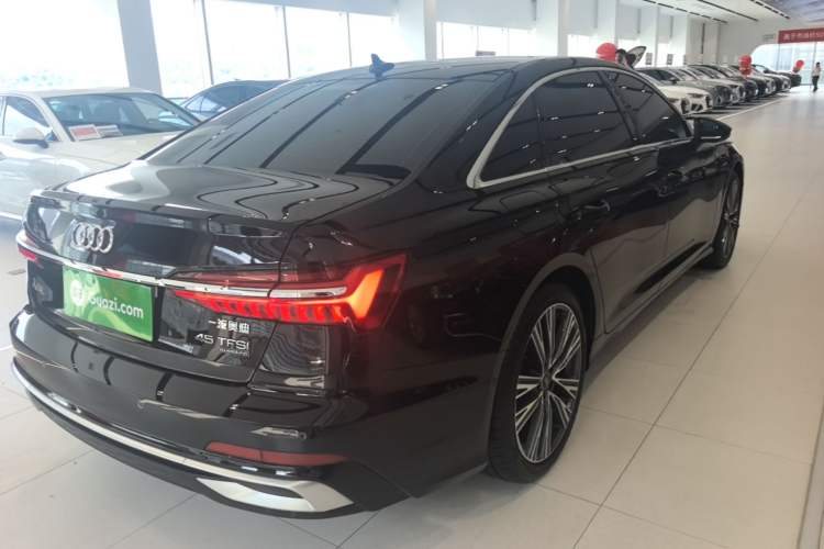 Used Audi A6L 2025 Restyled 45 TFSI quattro Prestige Dynamic Edition Rear Right 45 Deg