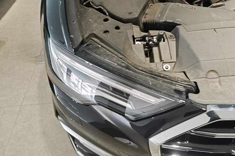 Used Audi A6L 2025 45 TFSI quattro Prestige Dynamic Edition Right Front Headlight